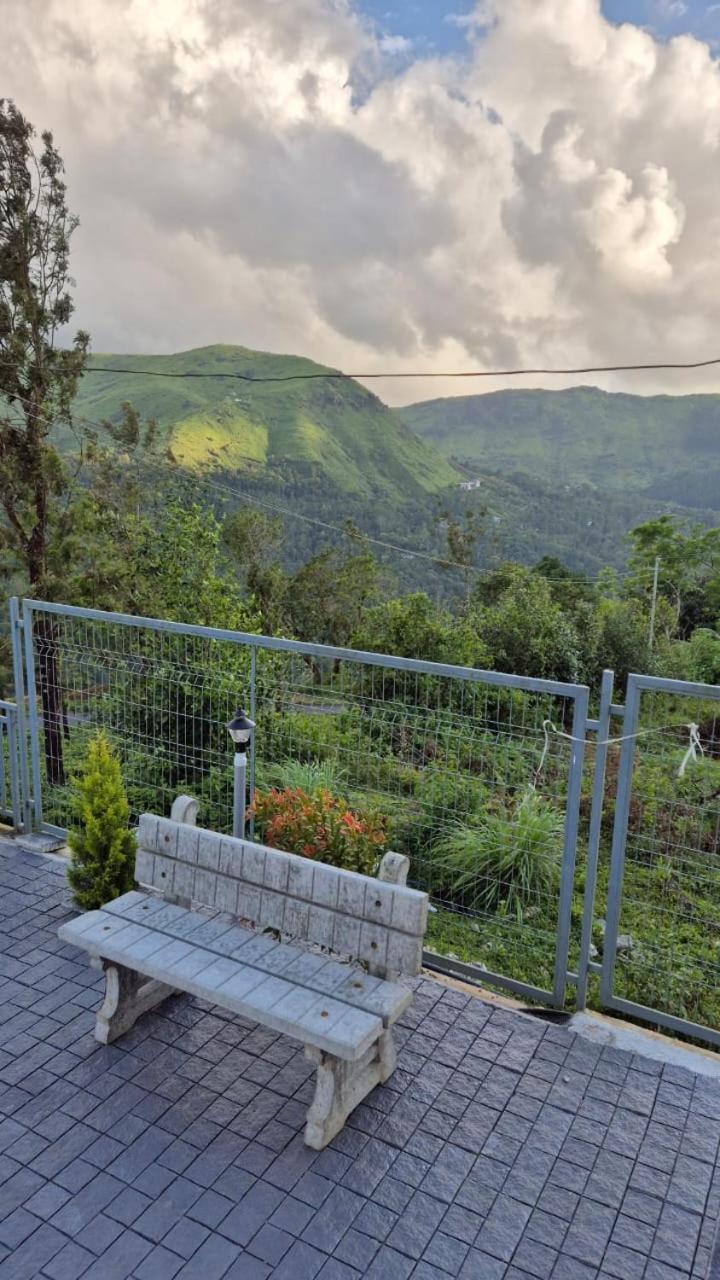 M R Holiday Home Вагамон Екстер'єр фото