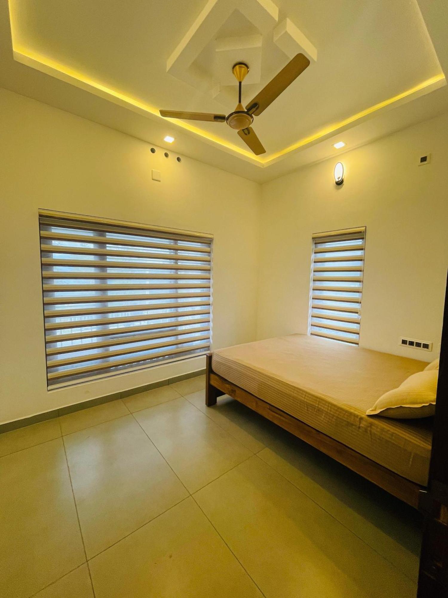 M R Holiday Home Вагамон Екстер'єр фото